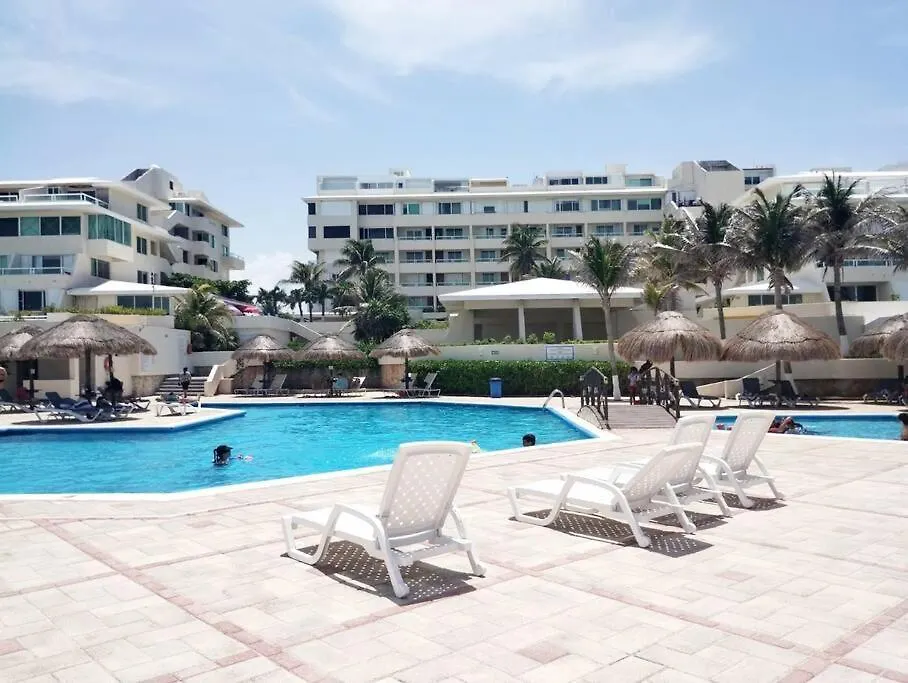 Apartment In Cancun Hotel Zone!