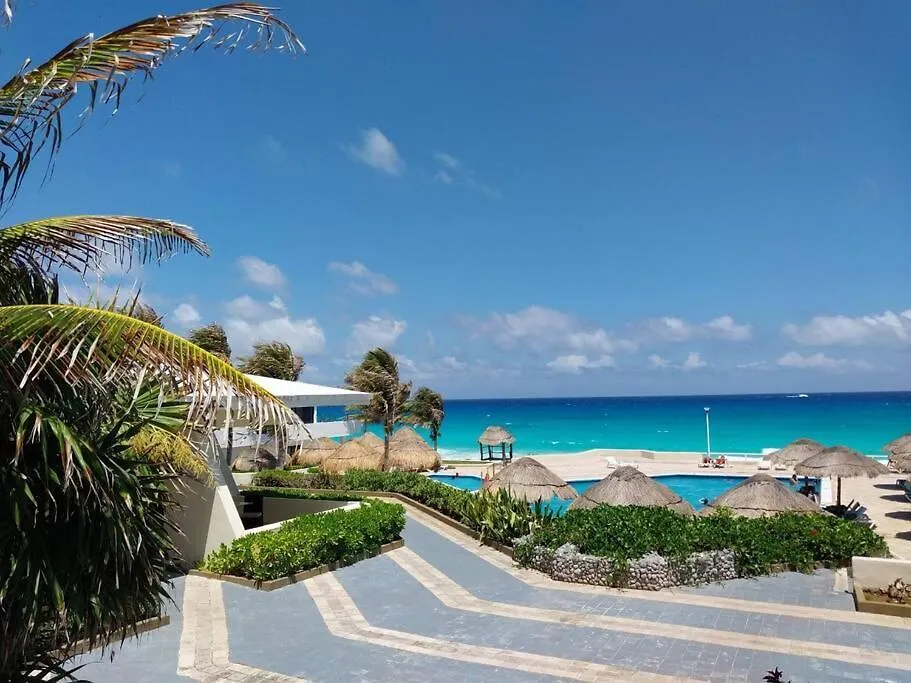 Apartment In Cancun Hotel Zone!